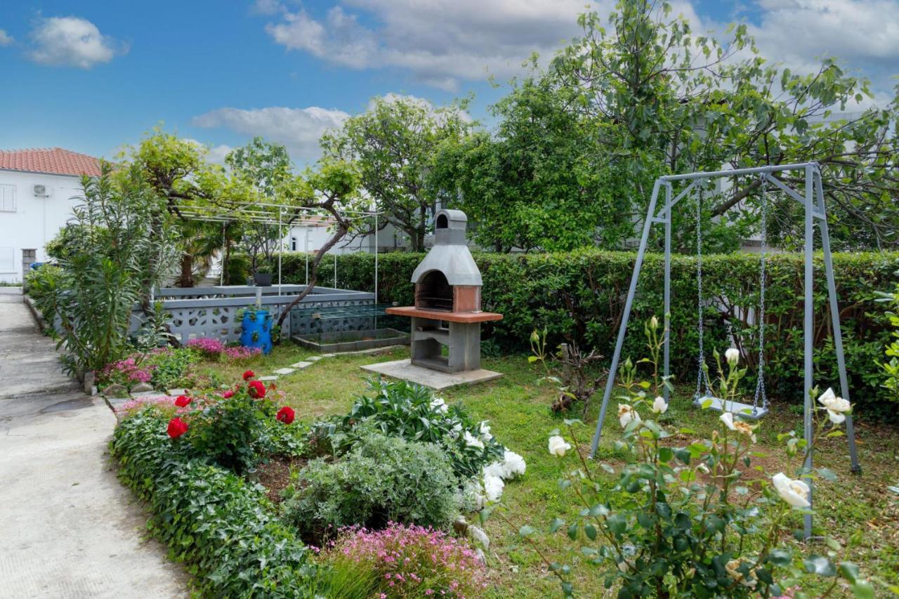 Apartman Laura Krk Town Bagian luar foto